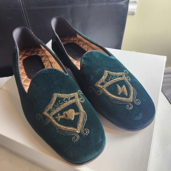 Gucci Green embroidered loafers size 8 new no box, imperfections - Picture 6 of 16
